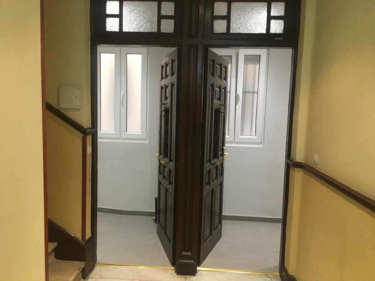 Apartamentos Gyc Viviendas Deluxe León Dış mekan fotoğraf